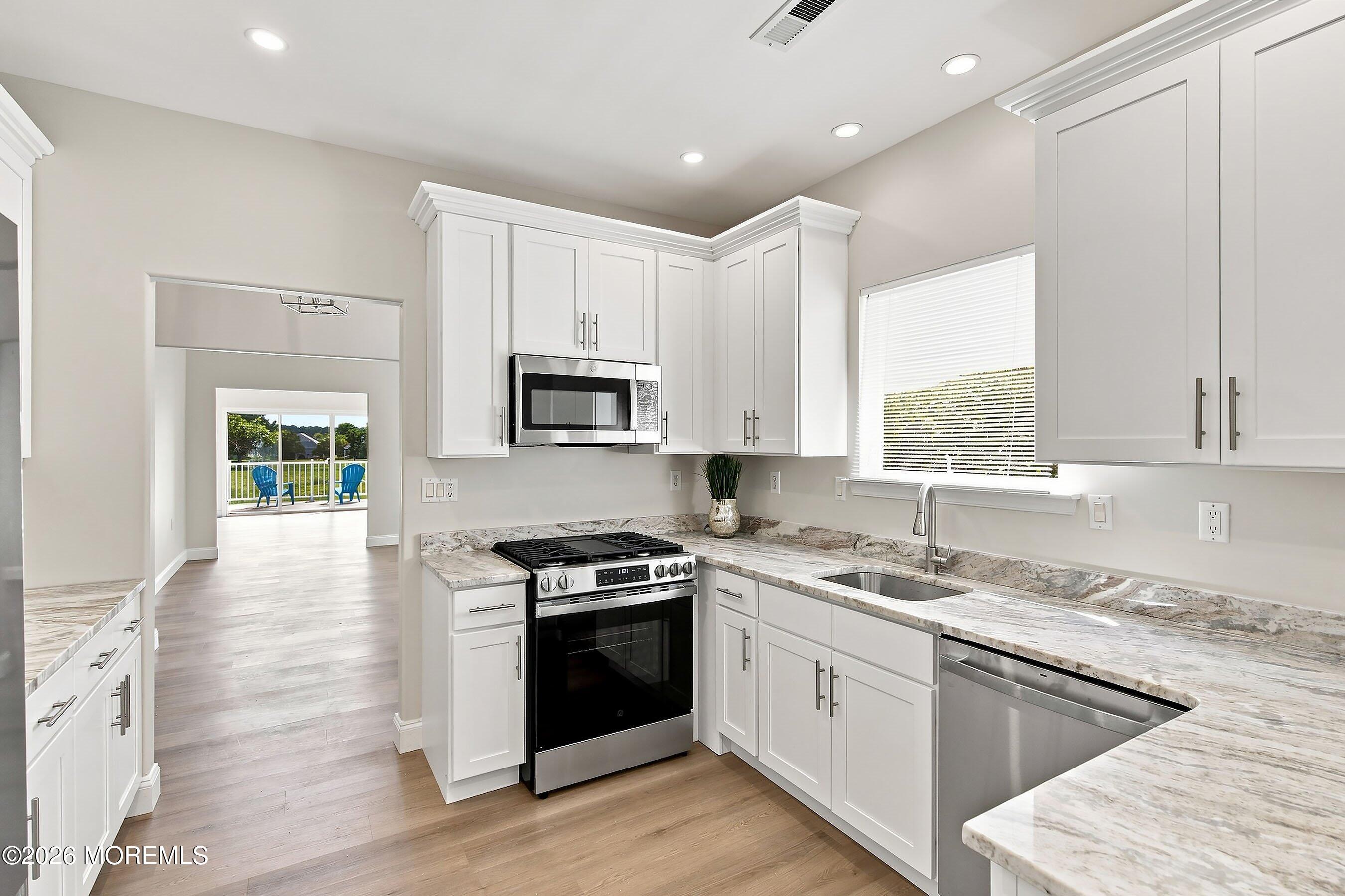 12 Dunrovin Court Manchester NJ 08759