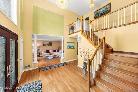 23 Dunn Drive Marlboro NJ 07746