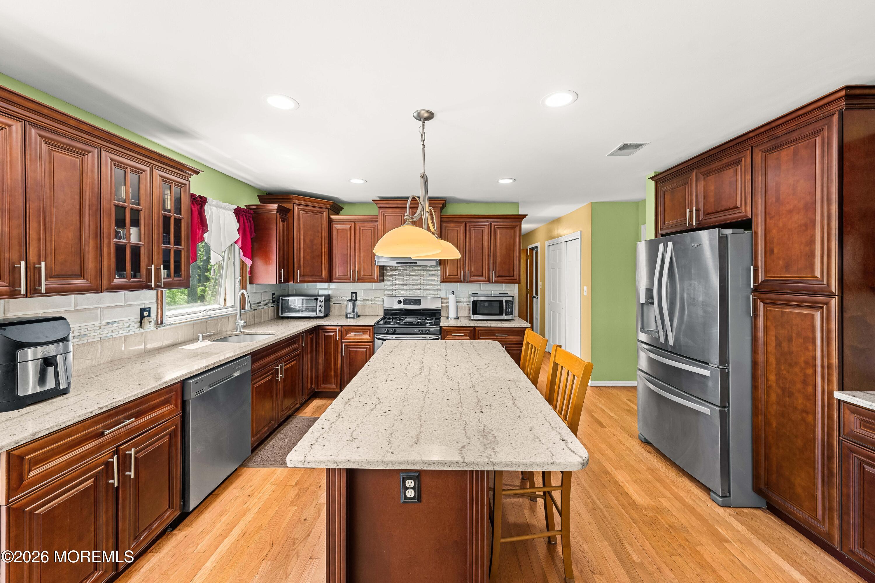 23 Dunn Drive Marlboro NJ 07746
