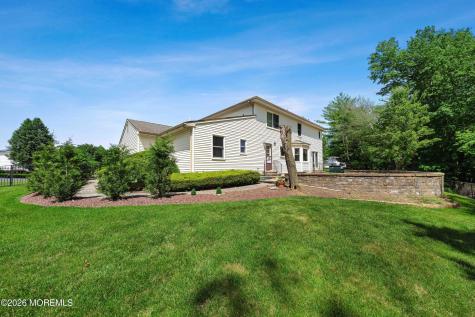 23 Dunn Drive Marlboro NJ 07746