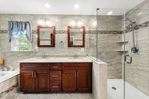 23 Dunn Drive Marlboro NJ 07746