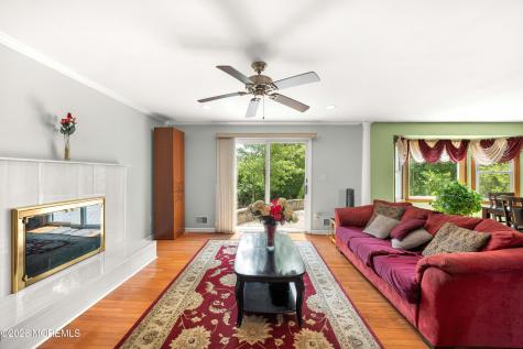 23 Dunn Drive Marlboro NJ 07746