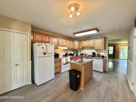 93 Halls Croft Road Freehold NJ 07728