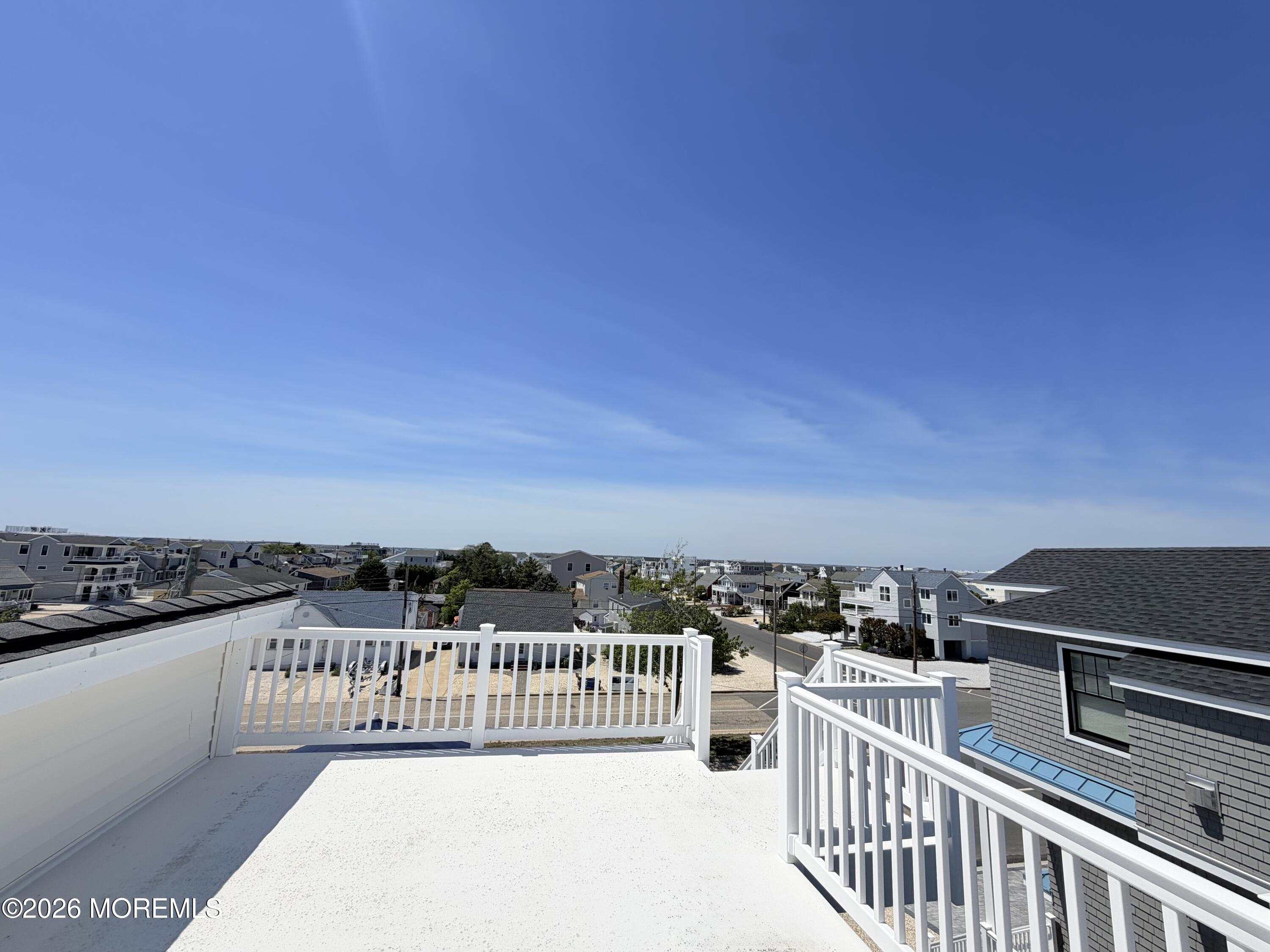 212 N Barnegat Avenue Surf City NJ 08008