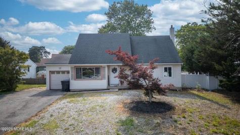 786 Nebraska Avenue Toms River NJ 08753