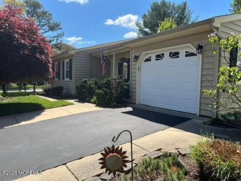 28 Norwalk Avenue Whiting NJ 08759