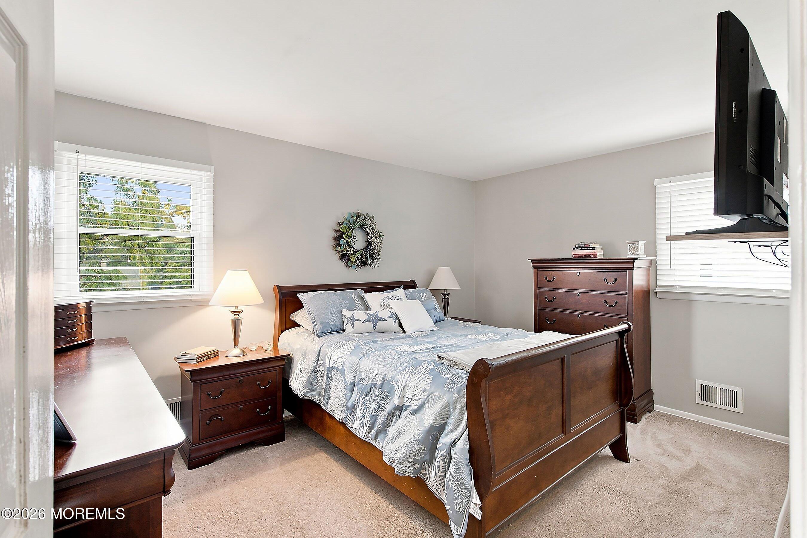 545 Neptune Avenue Beachwood NJ 08722