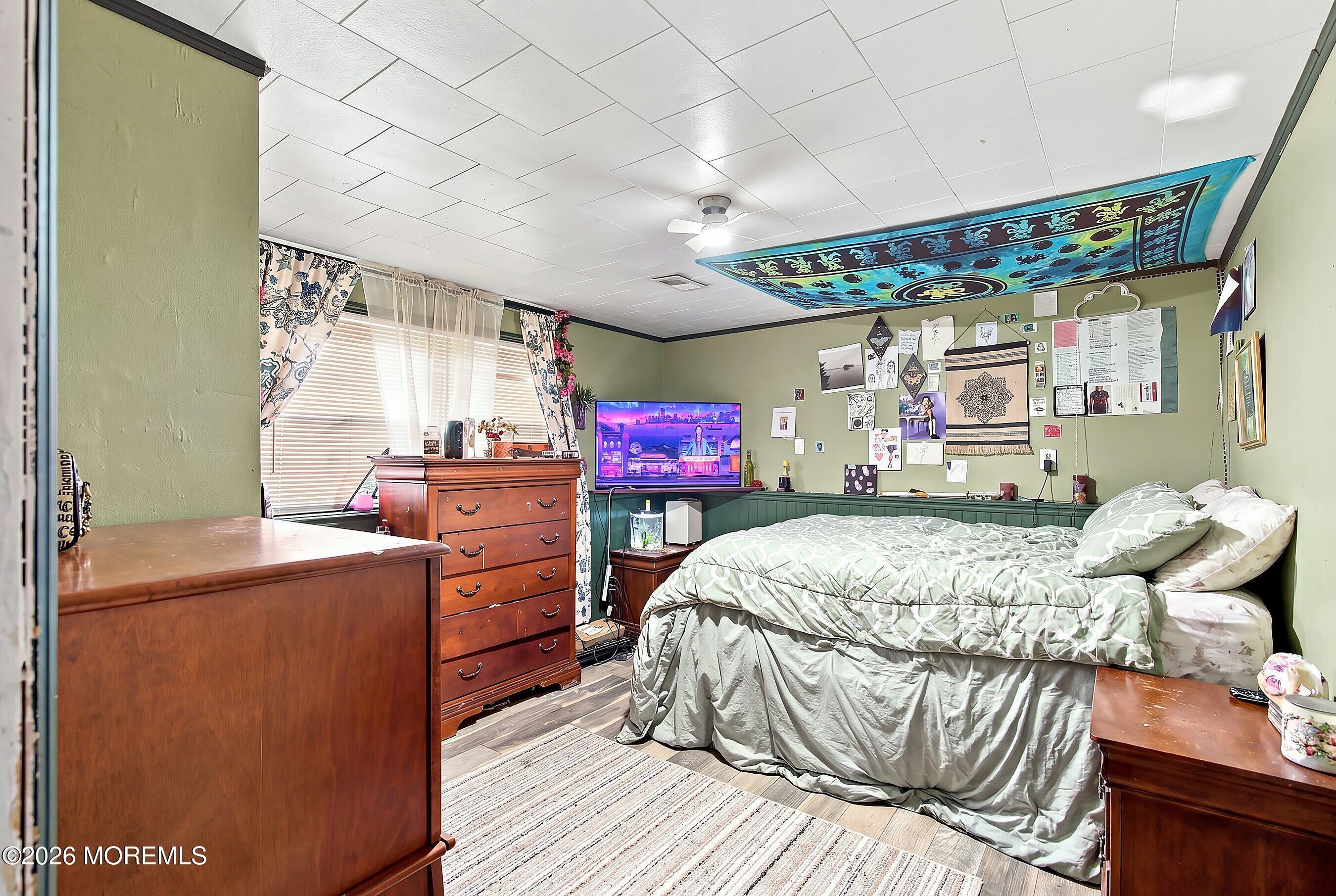 545 Neptune Avenue Beachwood NJ 08722