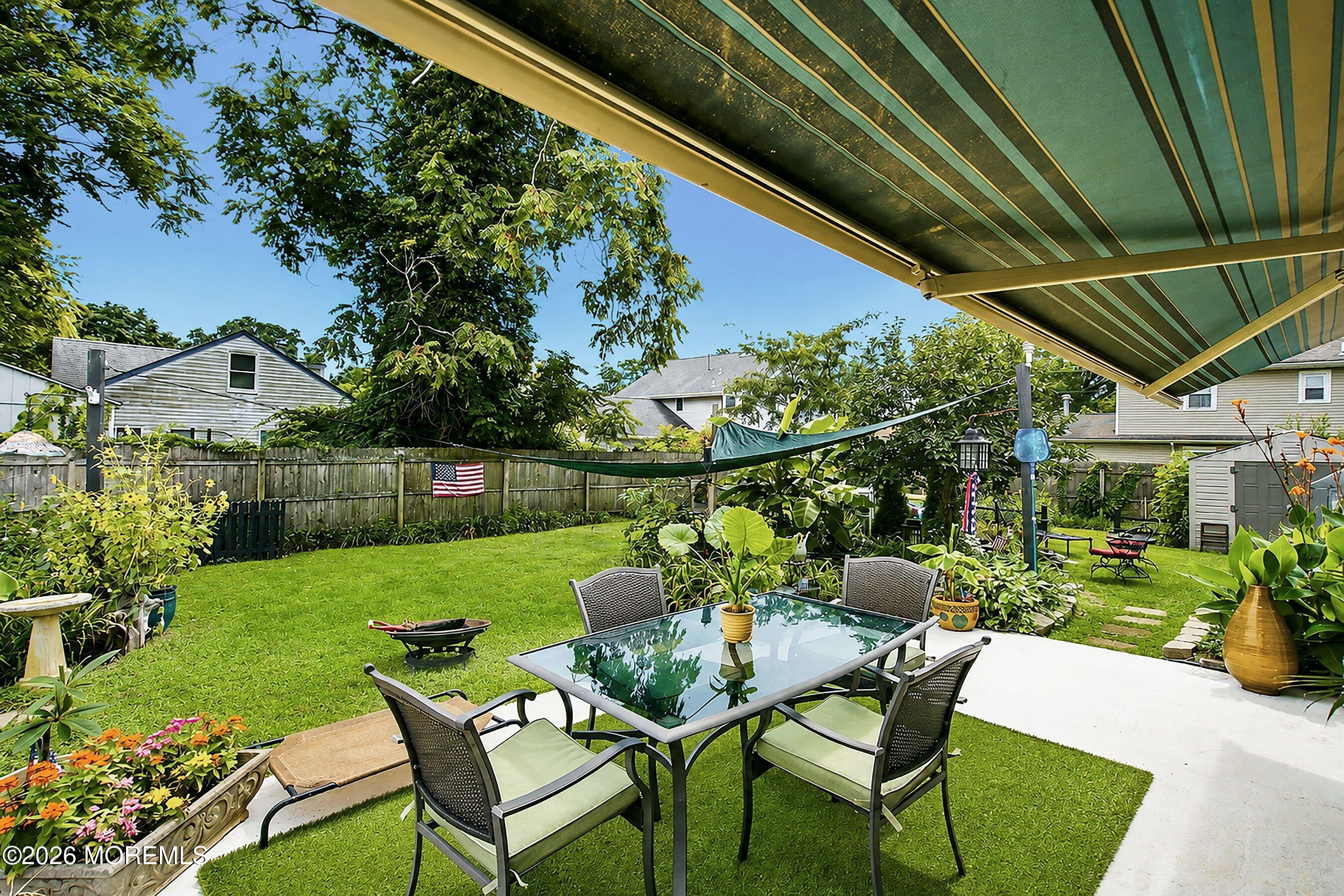 545 Neptune Avenue Beachwood NJ 08722