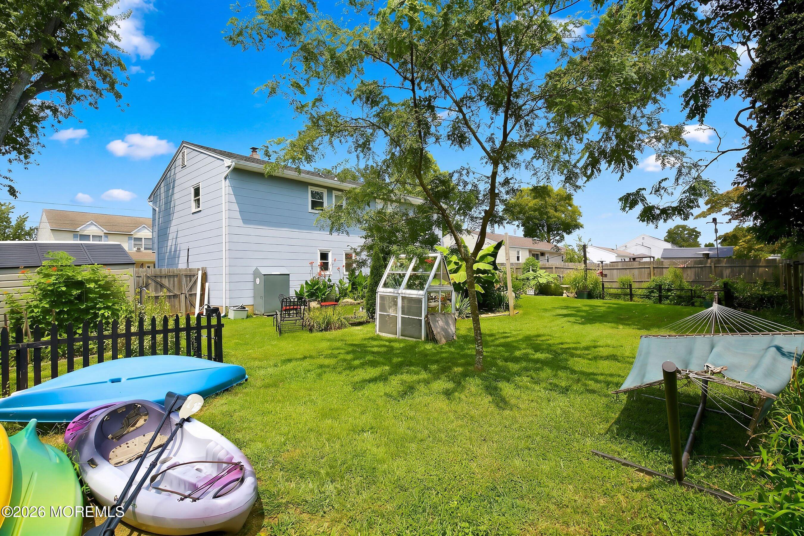 545 Neptune Avenue Beachwood NJ 08722