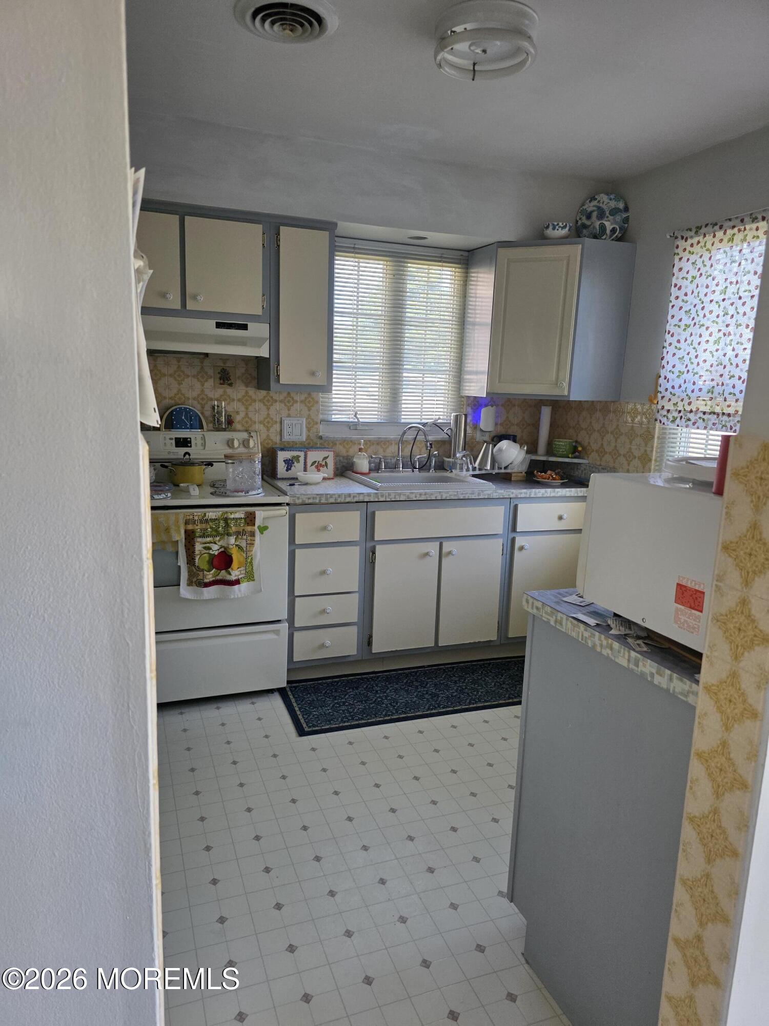 24 Milford Avenue Whiting NJ 08759