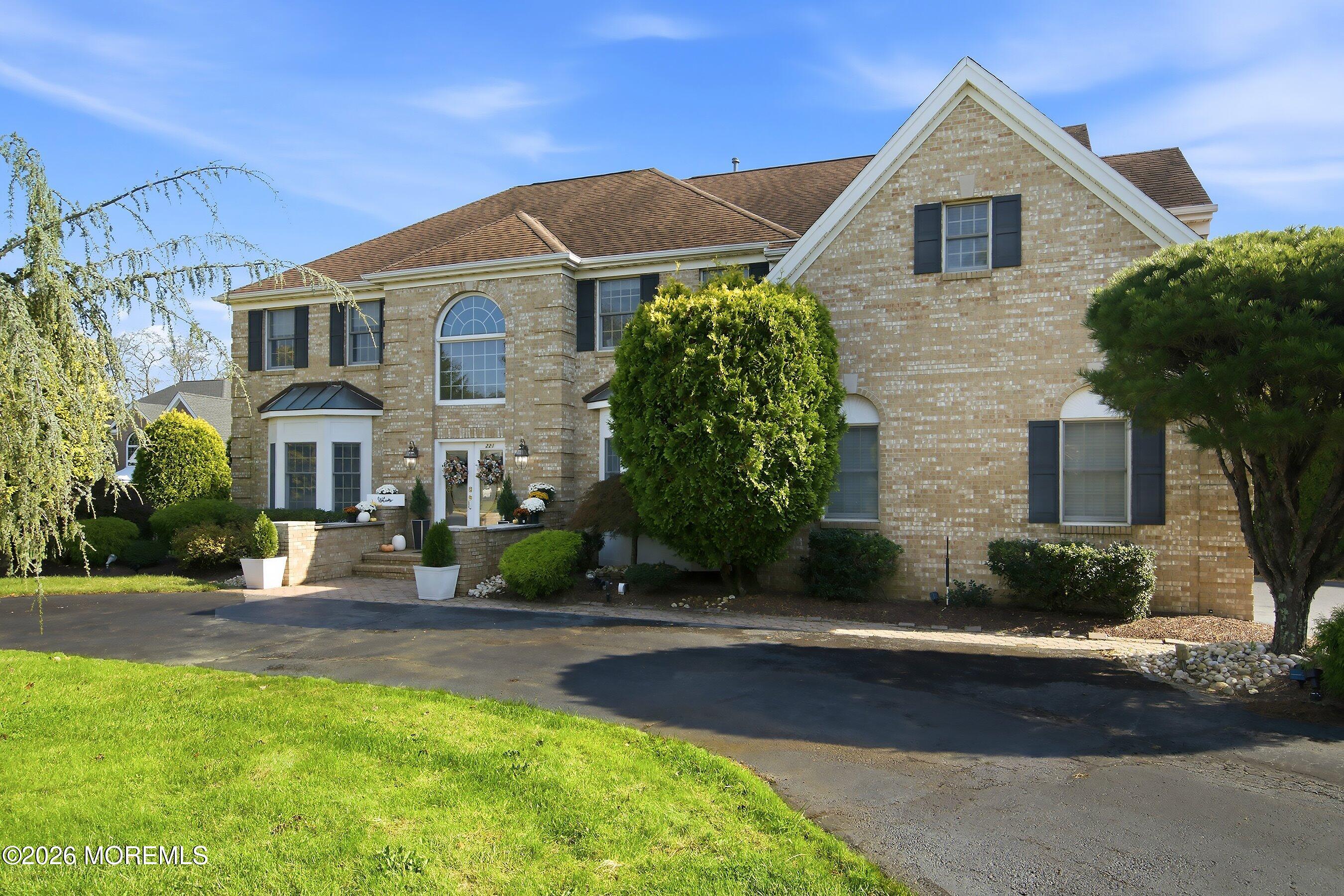 221 Verdant Court Freehold NJ 07728