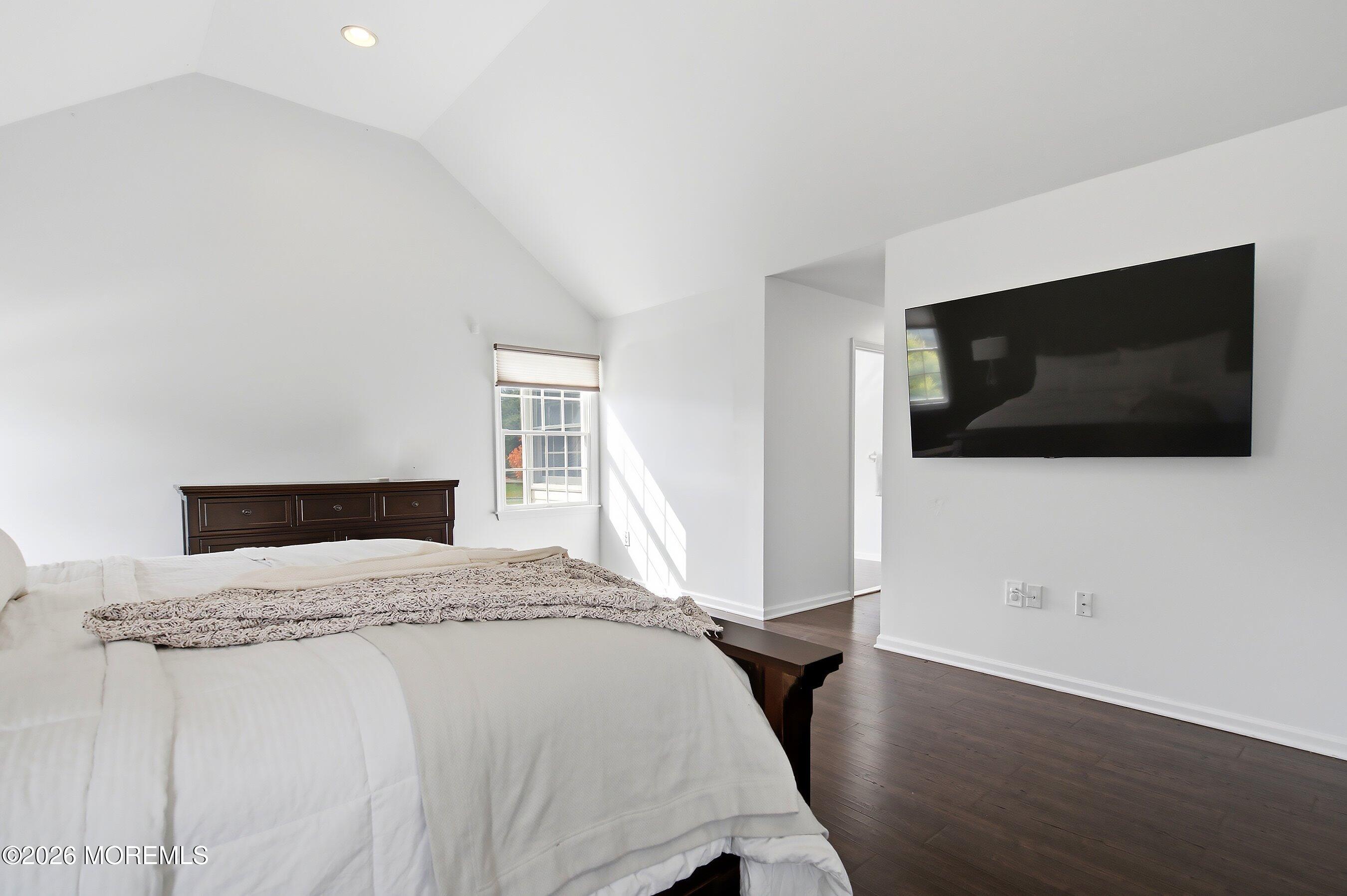 221 Verdant Court Freehold NJ 07728
