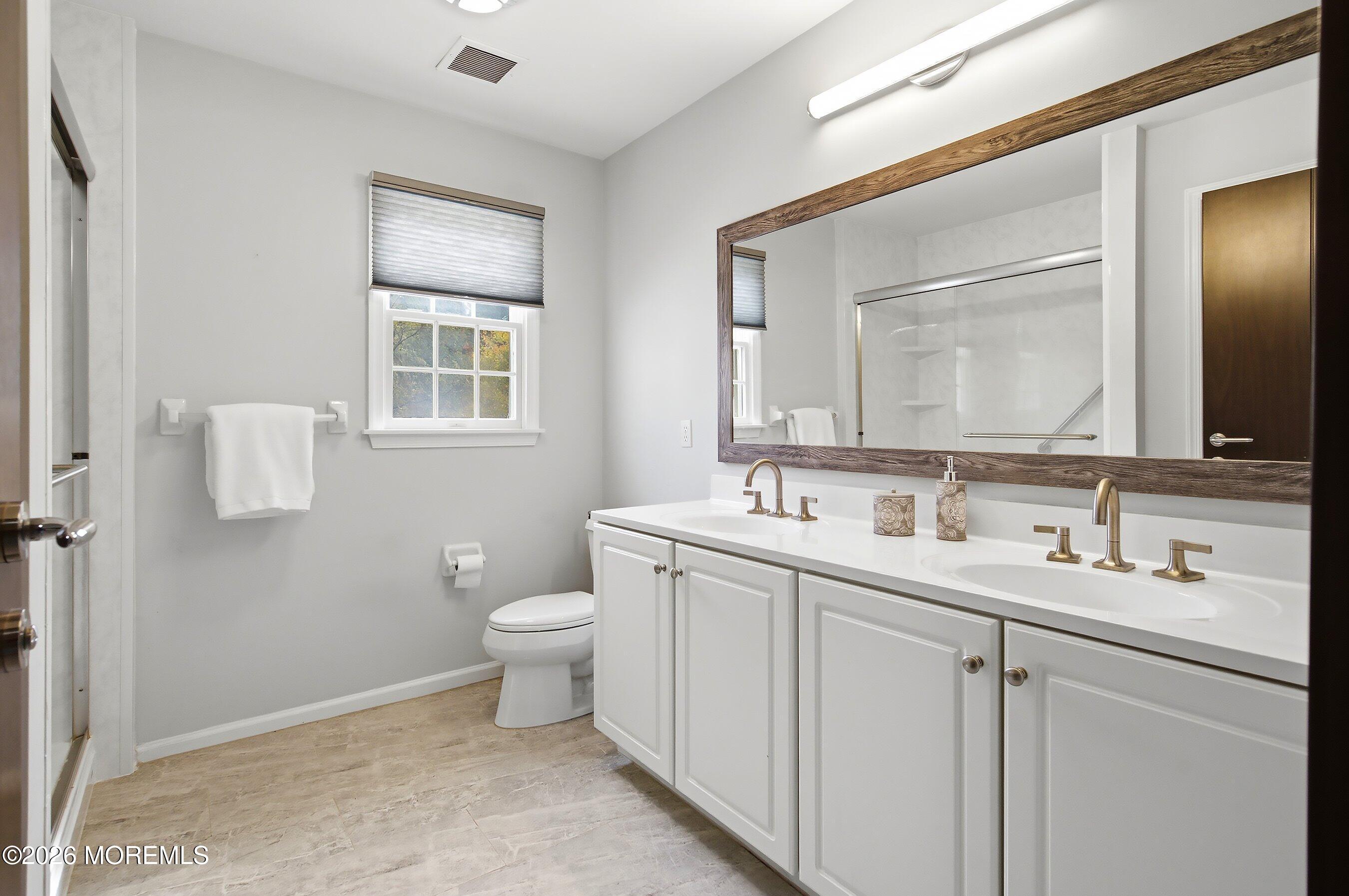221 Verdant Court Freehold NJ 07728