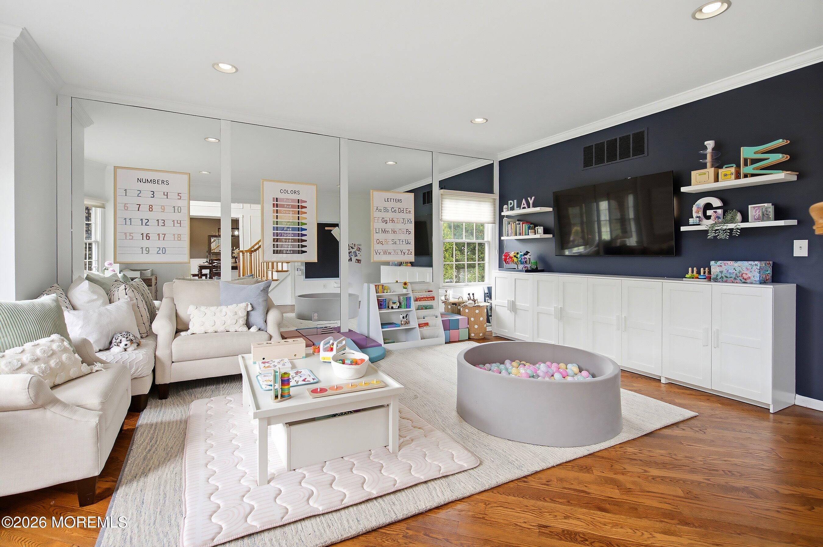 221 Verdant Court Freehold NJ 07728