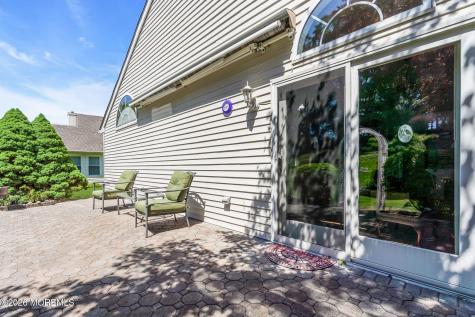 36 Strawberry Lane Lakewood NJ 08701