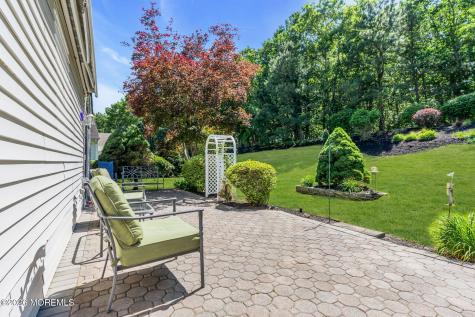 36 Strawberry Lane Lakewood NJ 08701