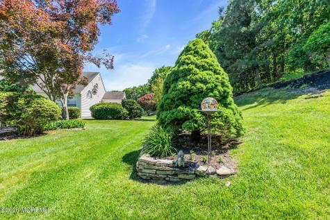 36 Strawberry Lane Lakewood NJ 08701
