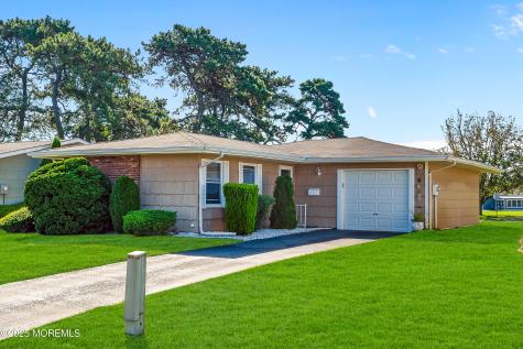 6 Heywood Court Brick NJ 08724