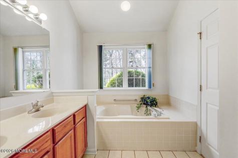 24 Merion Lane Jackson NJ 08527