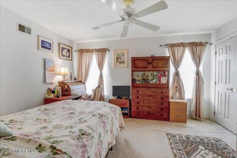 24 Merion Lane Jackson NJ 08527