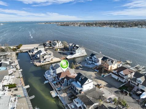 5 Starboard Court Brick NJ 08723