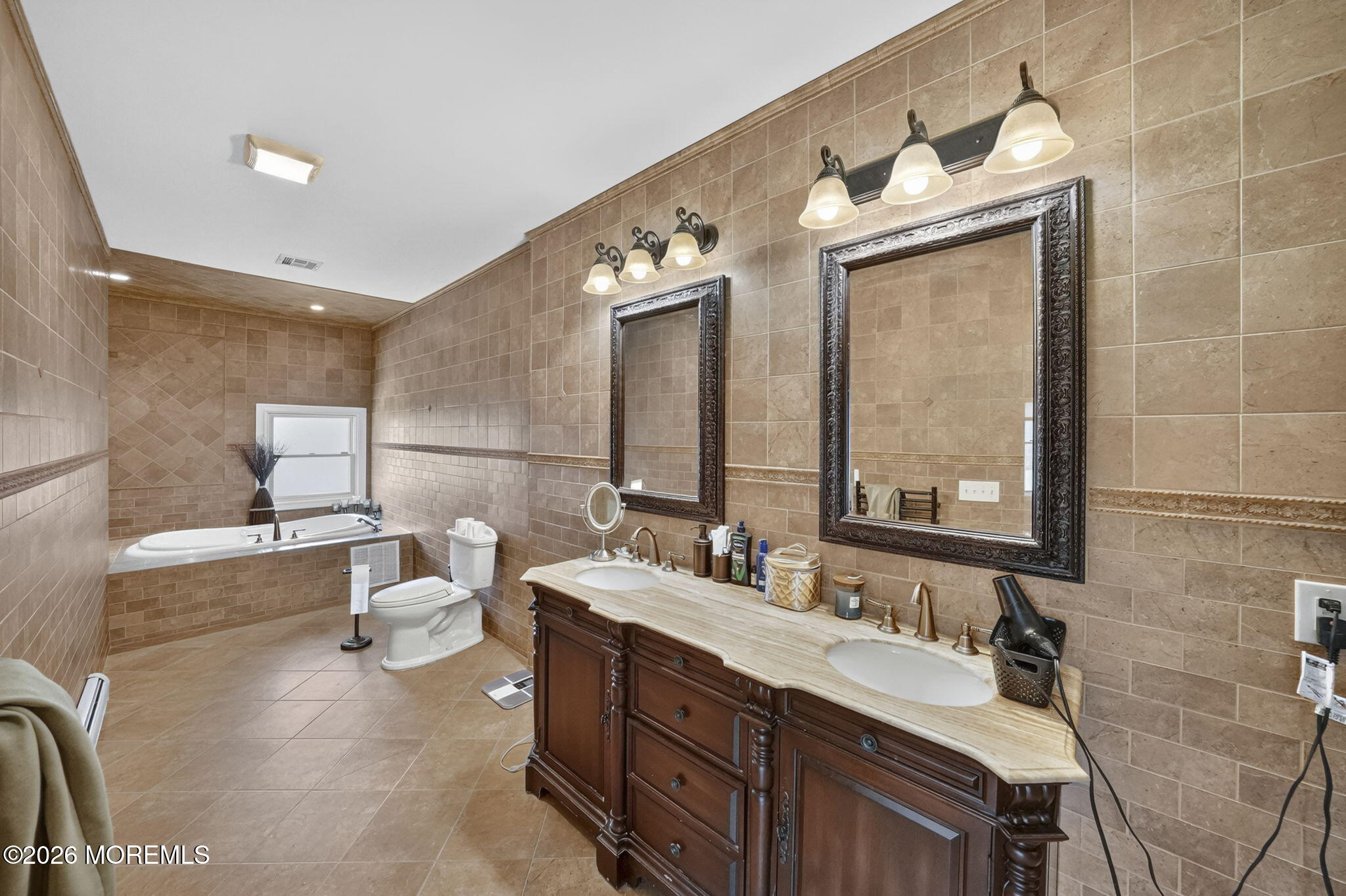 33 Parkside Way Millstone NJ 08535