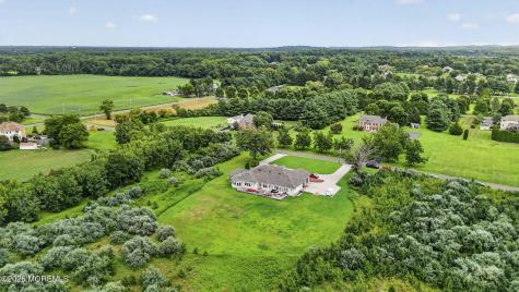 33 Parkside Way Millstone NJ 08535