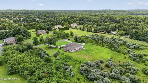 33 Parkside Way Millstone NJ 08535
