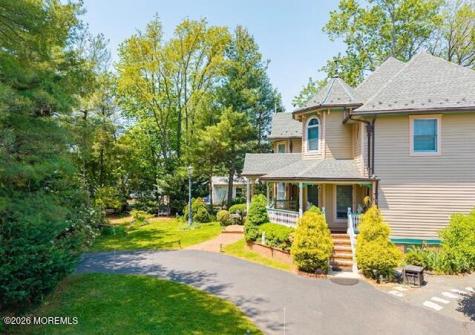 410 Thompson Avenue Middletown NJ 07748