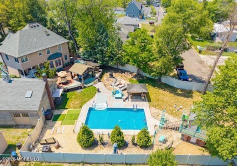 410 Thompson Avenue Middletown NJ 07748