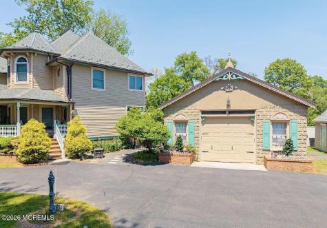 410 Thompson Avenue Middletown NJ 07748