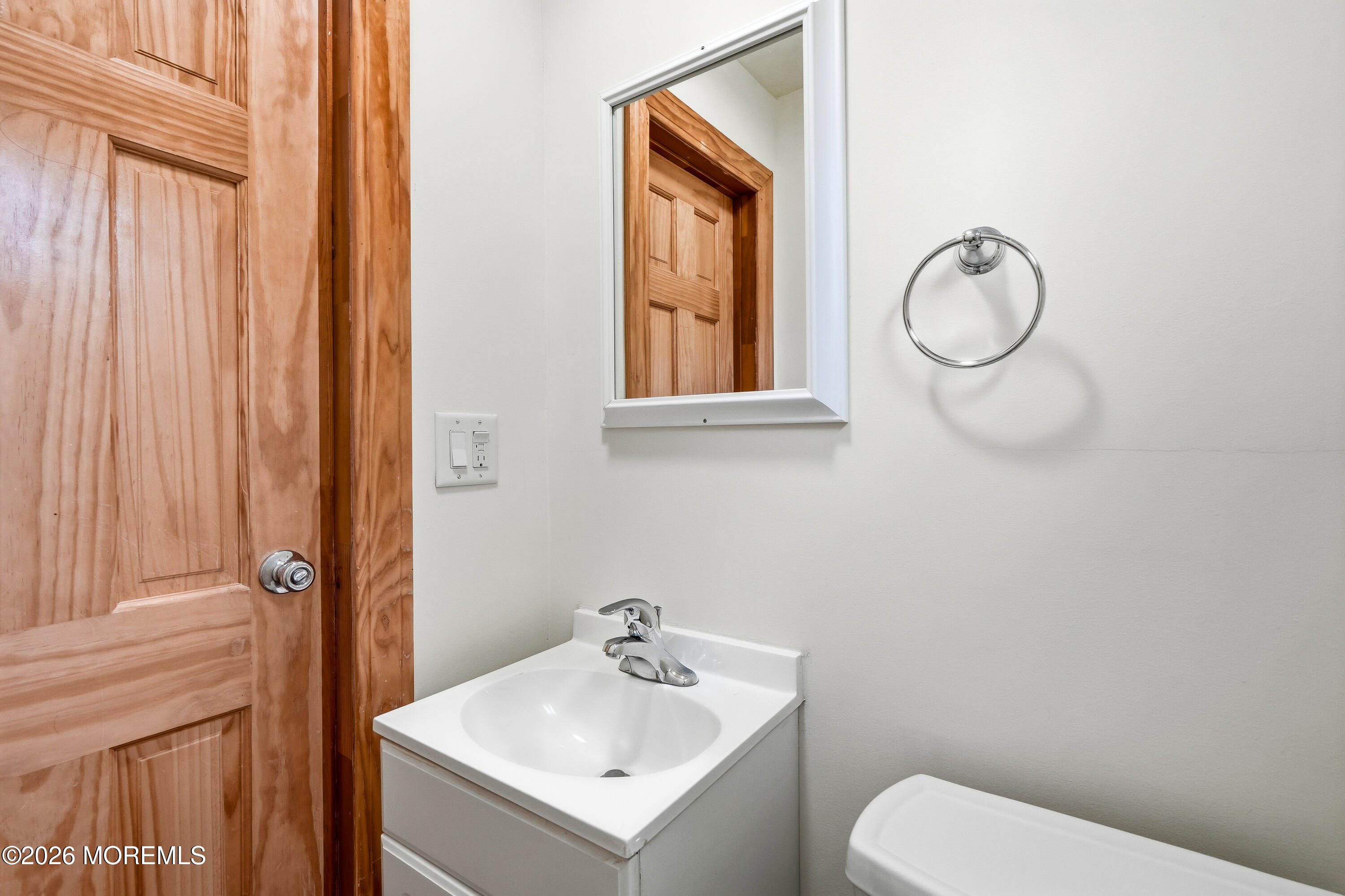 119 Court Drive Shrewsbury Boro NJ 07702