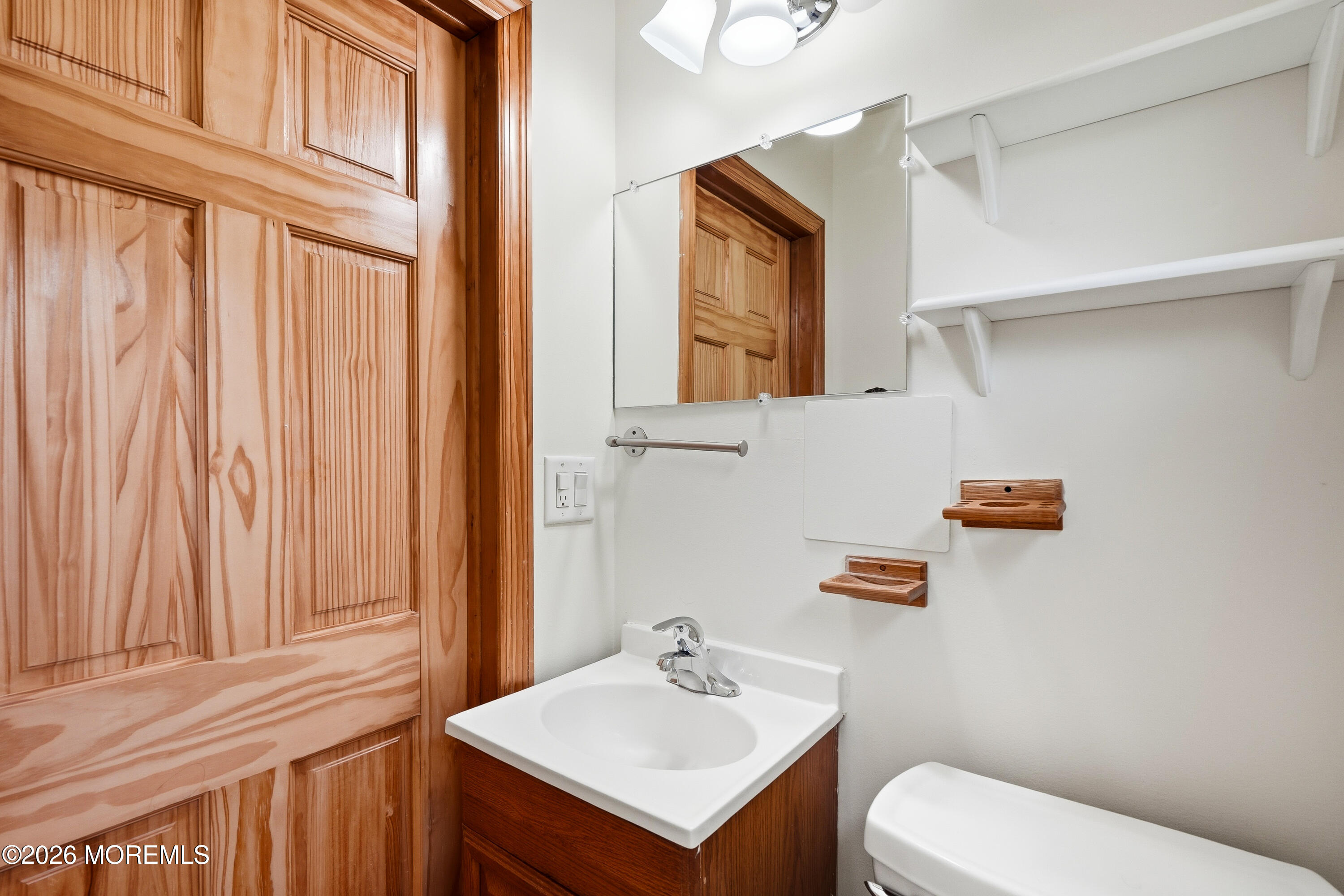 119 Court Drive Shrewsbury Boro NJ 07702