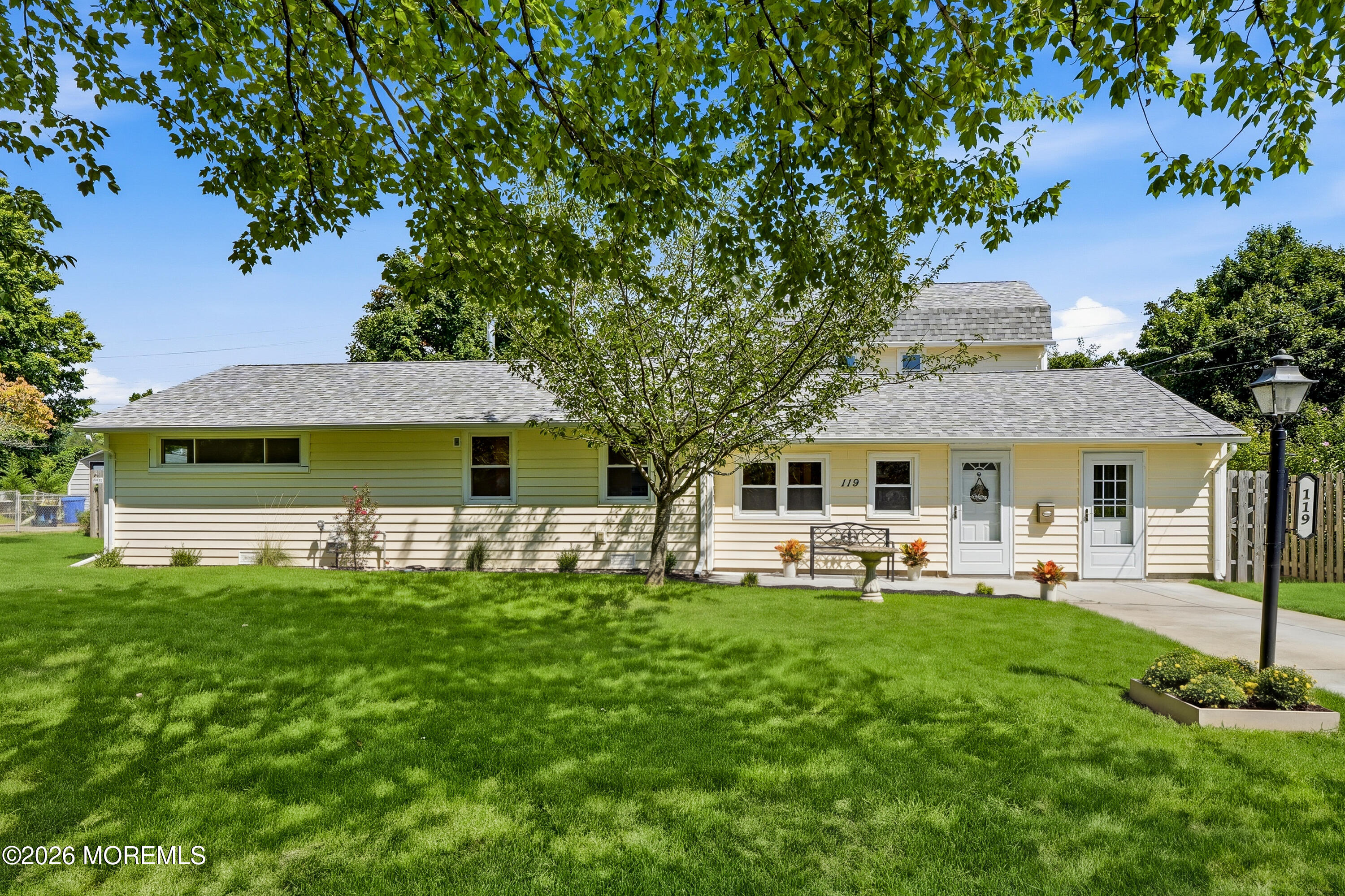 119 Court Drive Shrewsbury Boro NJ 07702