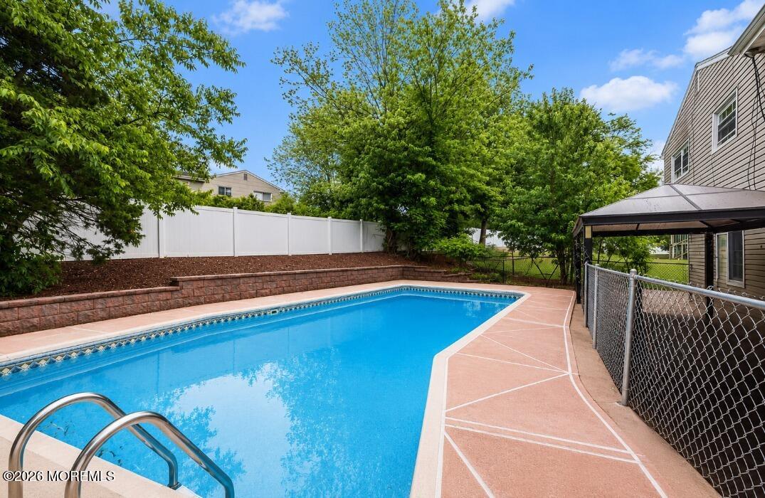 5 Cortland Drive Franklin NJ 08873