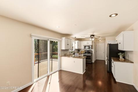 1519 Berkeley Avenue Beachwood NJ 08722