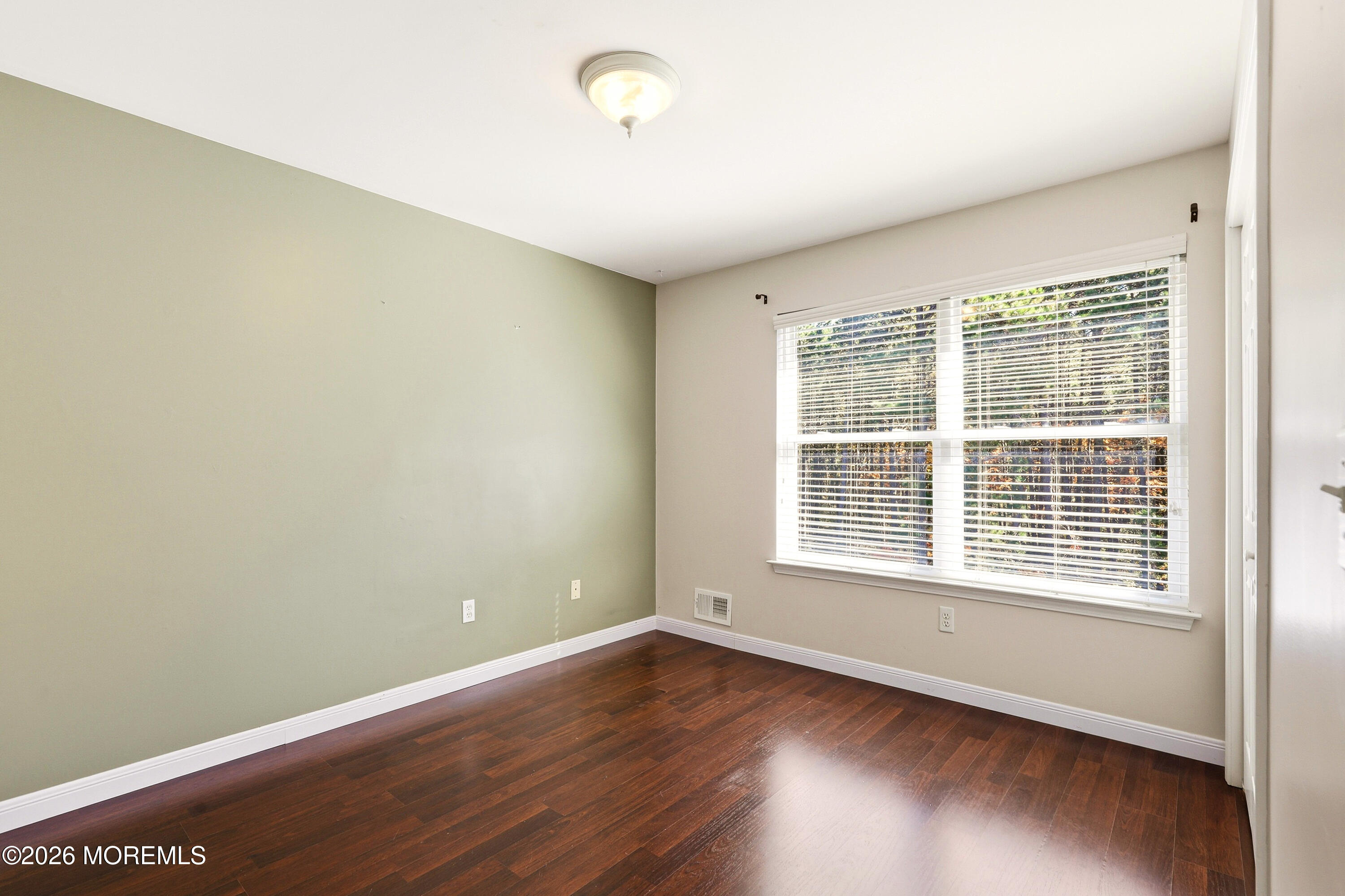 1519 Berkeley Avenue Beachwood NJ 08722