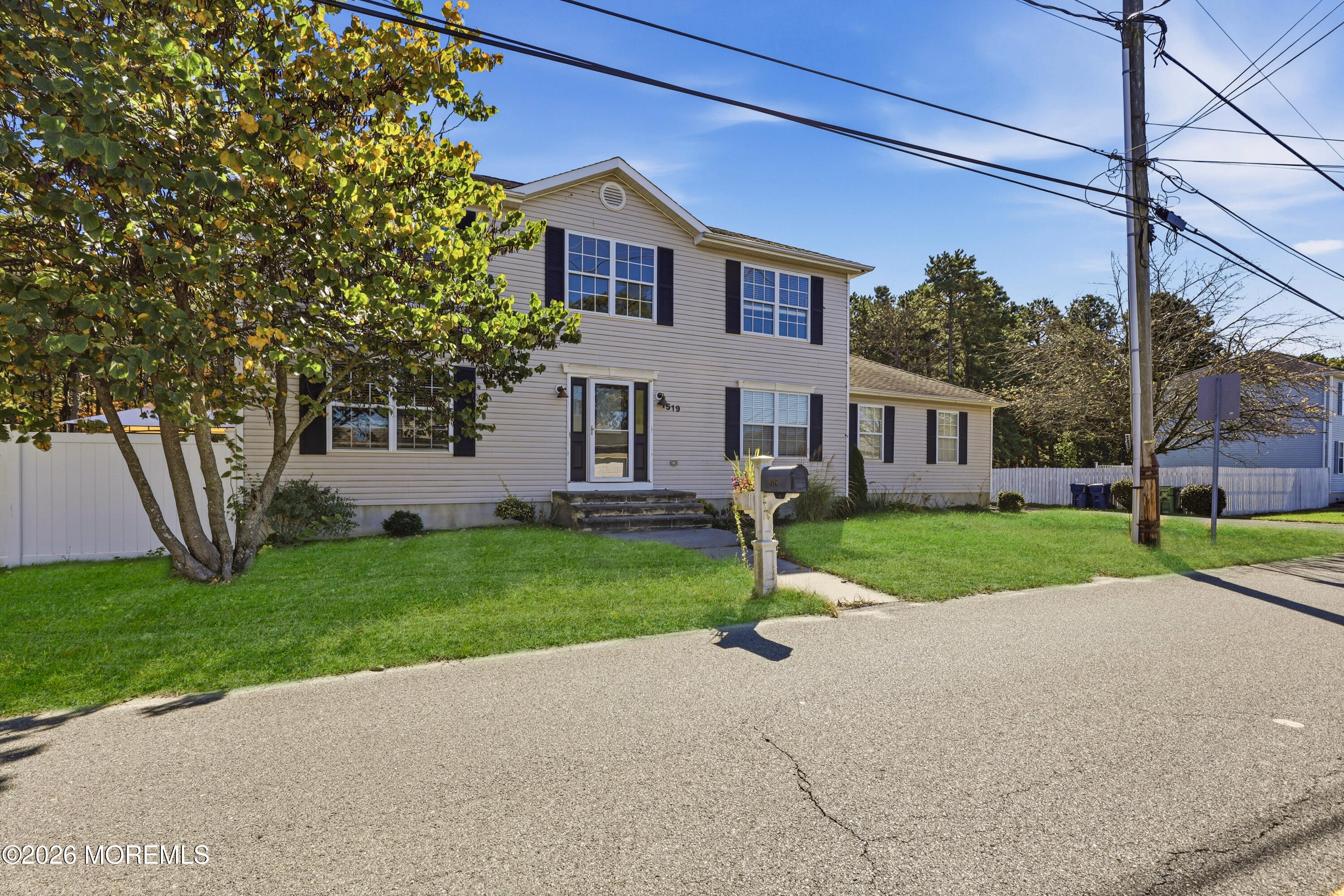 1519 Berkeley Avenue Beachwood NJ 08722