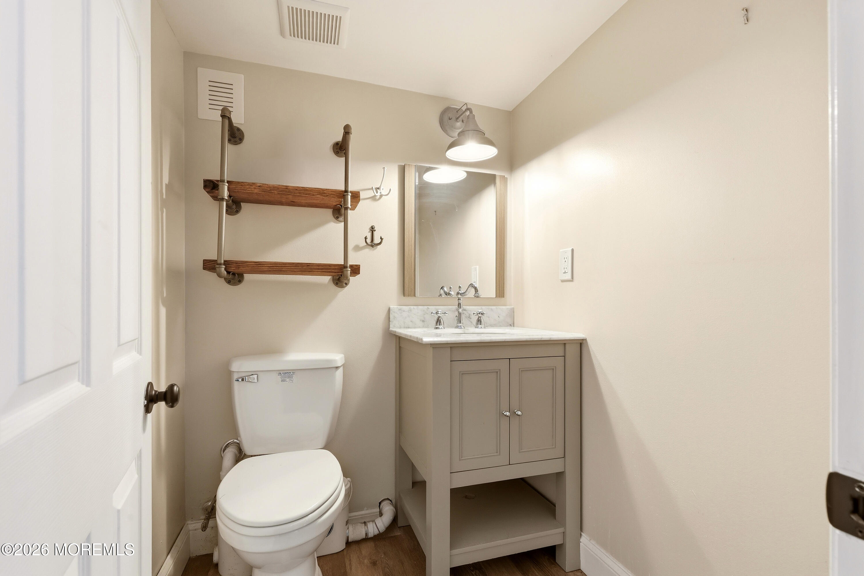 1519 Berkeley Avenue Beachwood NJ 08722
