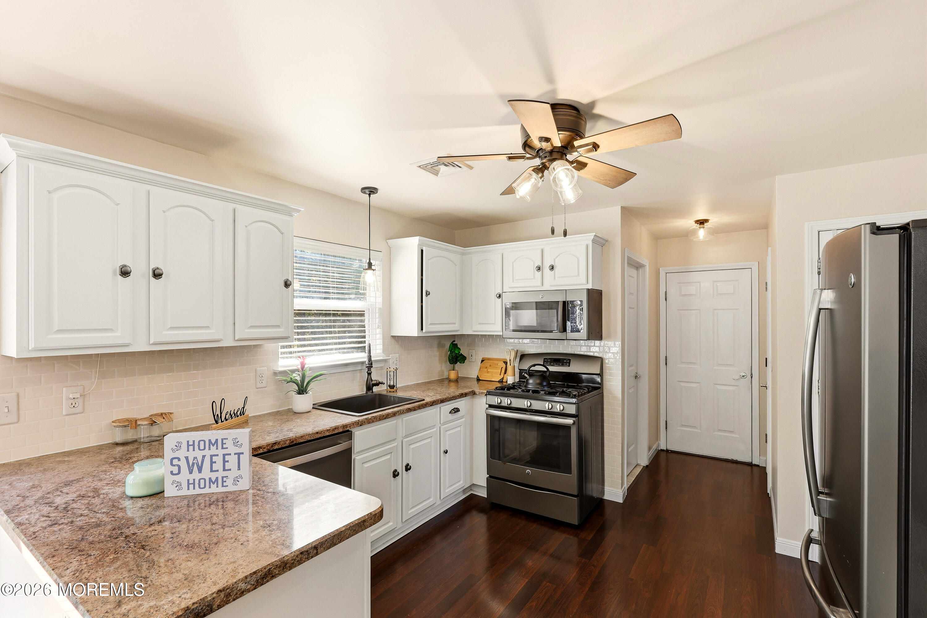 1519 Berkeley Avenue Beachwood NJ 08722