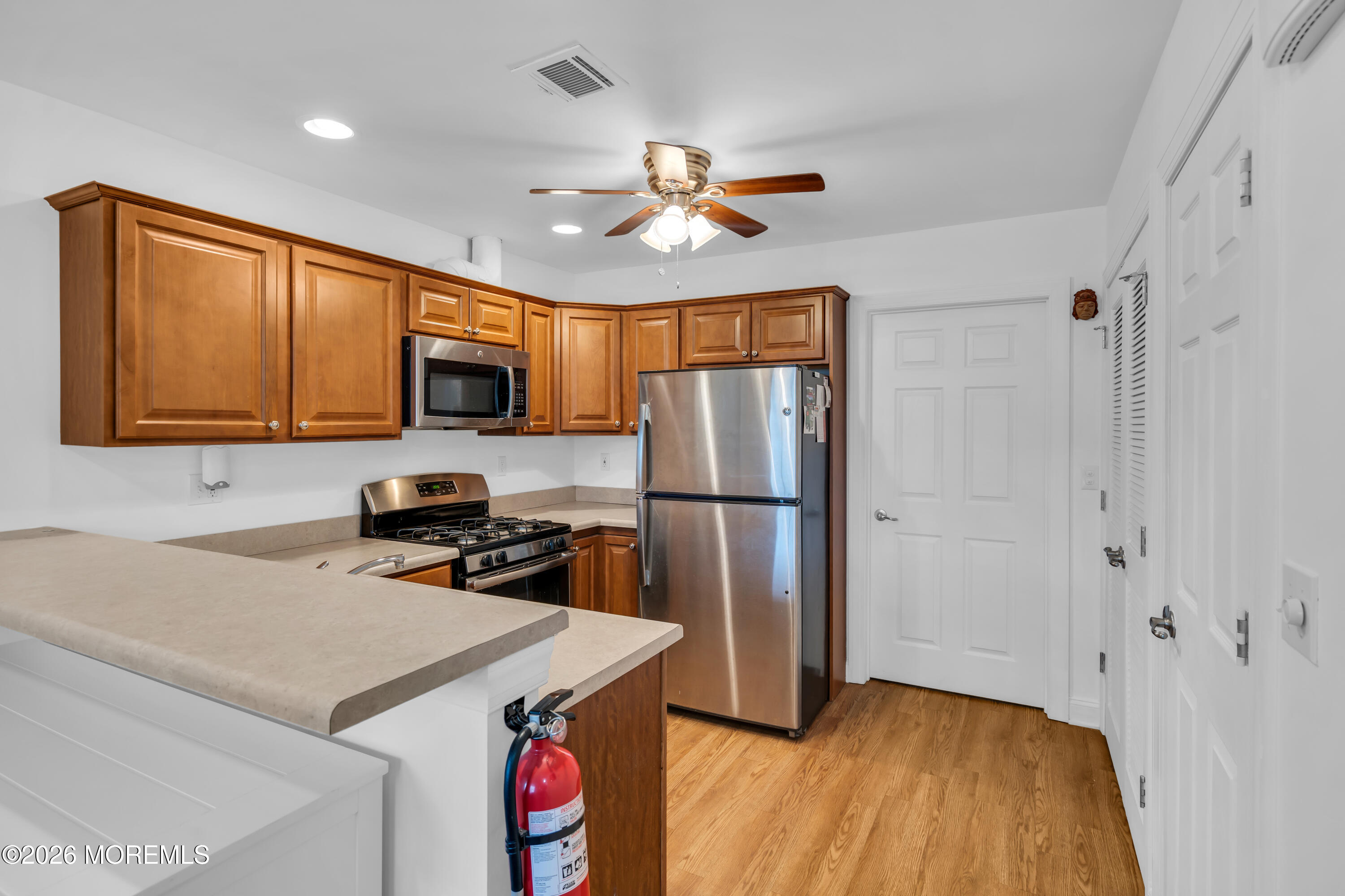 16 E Shore Street Keansburg NJ 07734