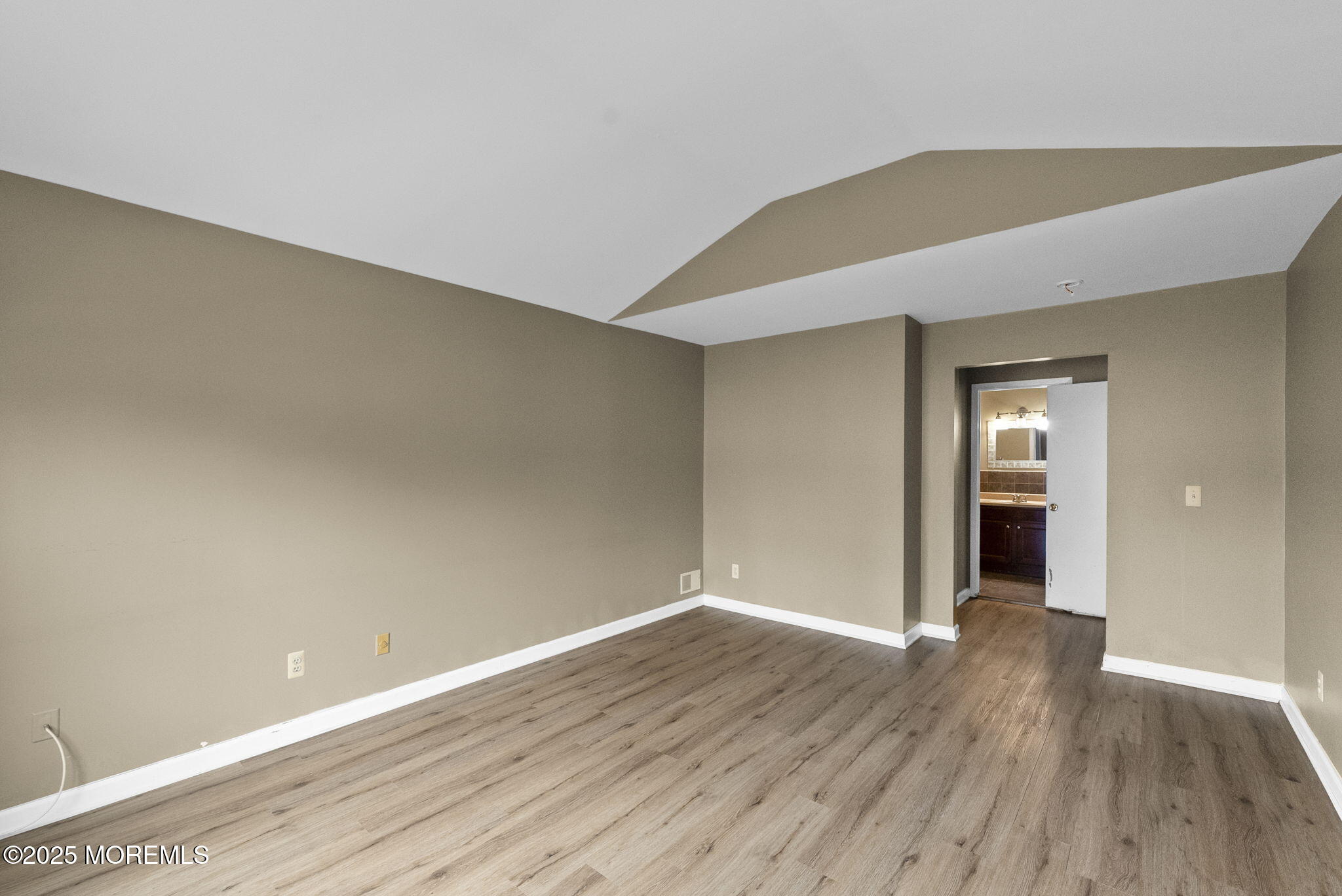 63 Atrium Way Manalapan NJ 07726