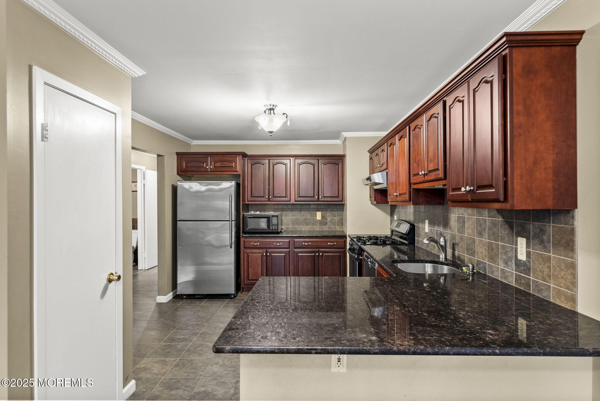 63 Atrium Way Manalapan NJ 07726