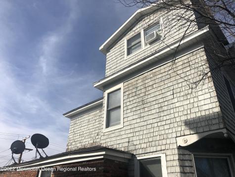 267 Roosevelt Avenue Oakhurst NJ 07755