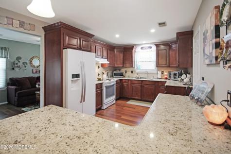 46 Morning Glory Lane Whiting NJ 08759