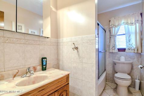 563 Indiero Road Jackson NJ 08527