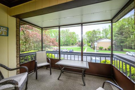 23 Meadow Green Circle Manalapan NJ 07726