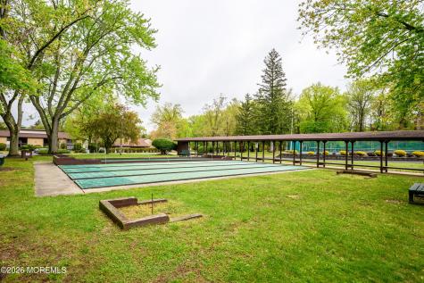 23 Meadow Green Circle Manalapan NJ 07726