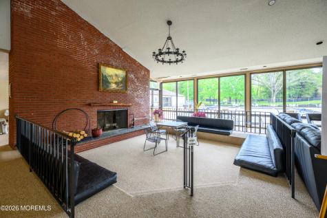 23 Meadow Green Circle Manalapan NJ 07726